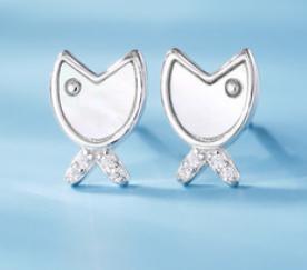 Marine Life Series 925 Boucles d'oreilles requin en argent sterling 925 plaqué or