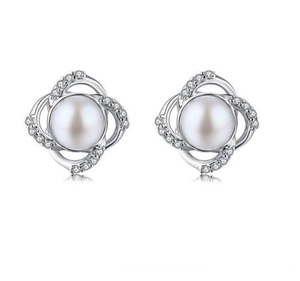 Boucles d'oreilles élégantes en perles Boucles d'oreilles à la mode plaquées en argent sterling 925