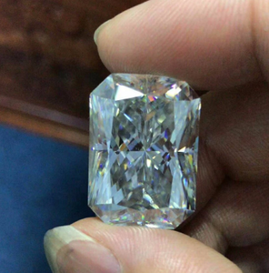 10*14mm D Couleur VVS Radiant Cut Haute Qualité 3EX Usine Prix Moissanite Synthétique Moissanite