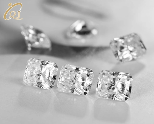 2*4mm D Couleur VVS Radiant Cut Haute Qualité 3EX Usine Prix Moissanite Synthétique Moissanite