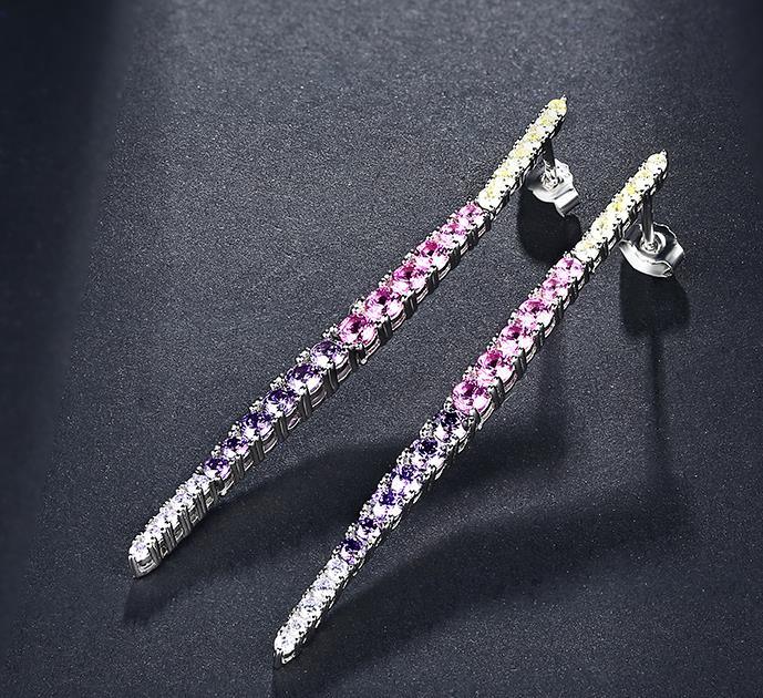 Boucles d'oreilles en argent Zircon coloré Bijoux exquis pour femmes