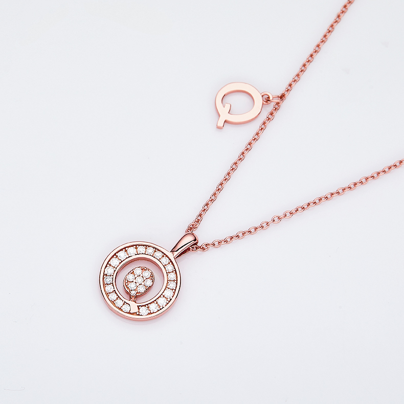 Série alphabétique Q Lovely collier en or rose