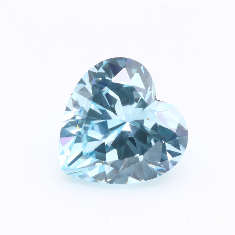 Usine de gros 3A Blue Heart Cut Cubic Zirconia