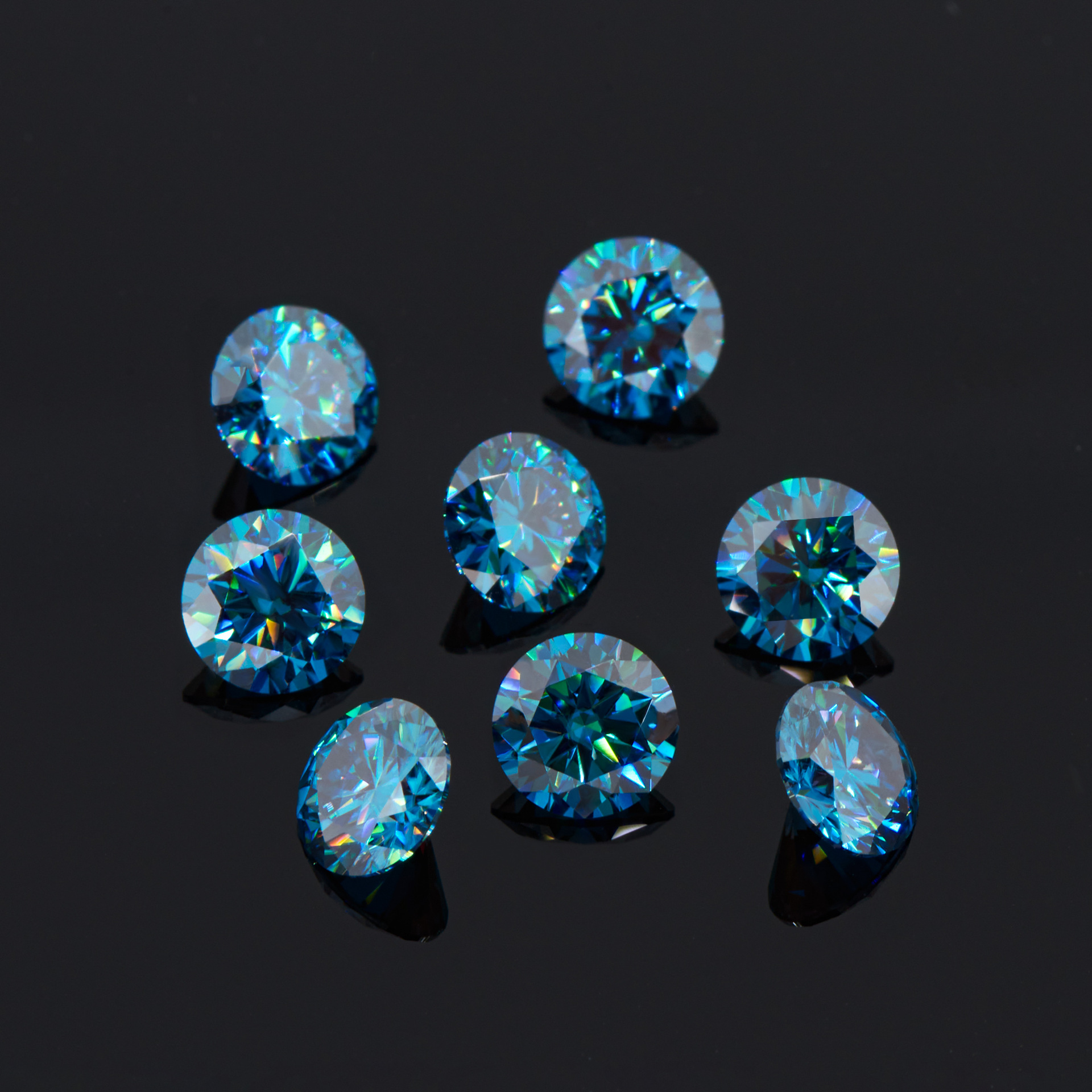 5.0-6.0mm Moissanite bleue ronde brillante de haute qualité DEF pour la fabrication de bijoux