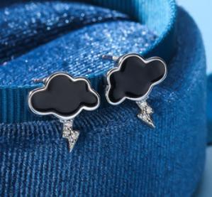 Boucles d'oreilles petits nuages ​​noirs plaqués or en argent sterling 925 Weather Series