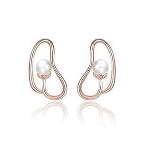 Boucles d'oreilles en forme spéciale Boucles d'oreilles en perles pour femmes plaquées en argent sterling 925