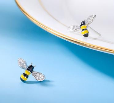 Boucles d'oreilles abeille en argent sterling plaqué or 925 Cute Animal Series