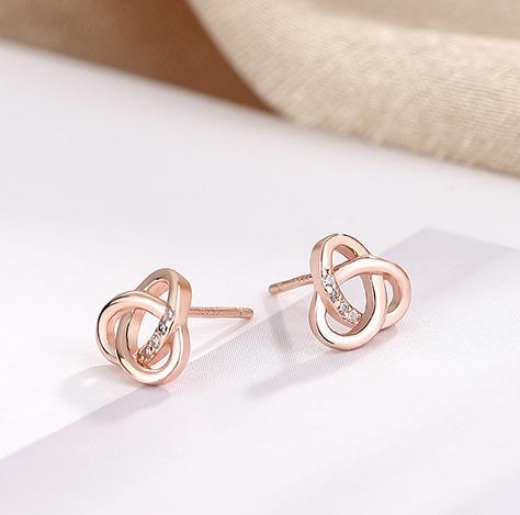 Boucles d'oreilles mignonnes pour femmes plaquées en argent sterling 925