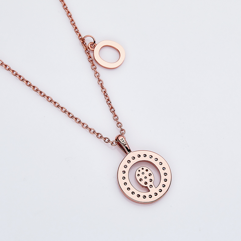 Série alphabétique O Lovely Collier en or rose