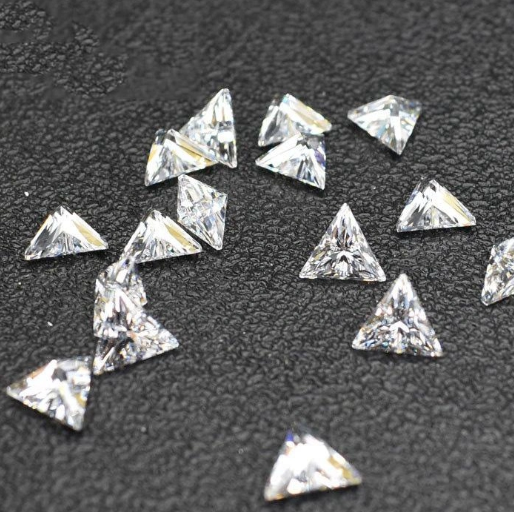 7.0mm Triangle Cut VVS D Couleur 3EX Usine Vente en gros Moissanite