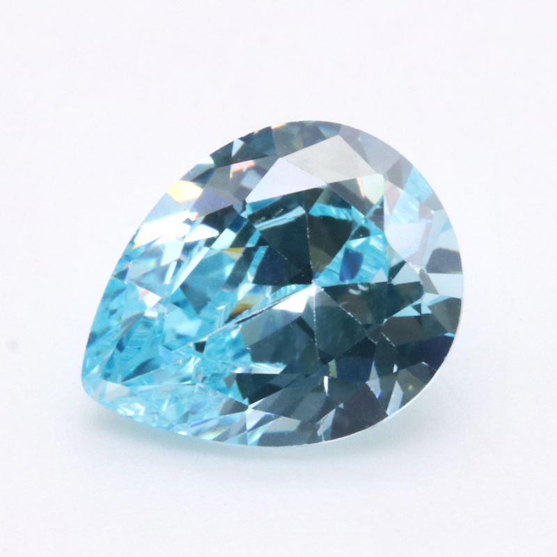 Zircon cubique VVS en forme de poire bleu chaud 3A