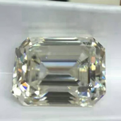 6*8mm Emerald Cut Moissanite Synthétique Brillant Brut