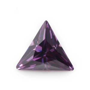 5A Purple Fabrication Triangle Zircone cubique de gros pour les bijoux