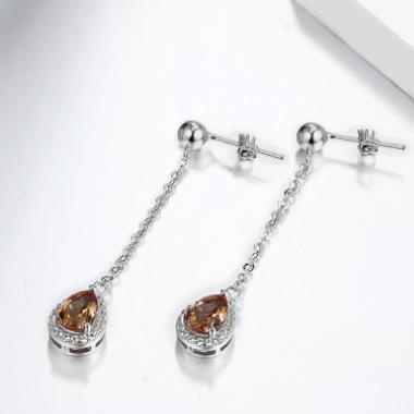 Changement de couleur Pierre S925 Boucles d'oreilles pour femmes Turques créées Diaspore Poire Cut Cadeaux d'anniversaire