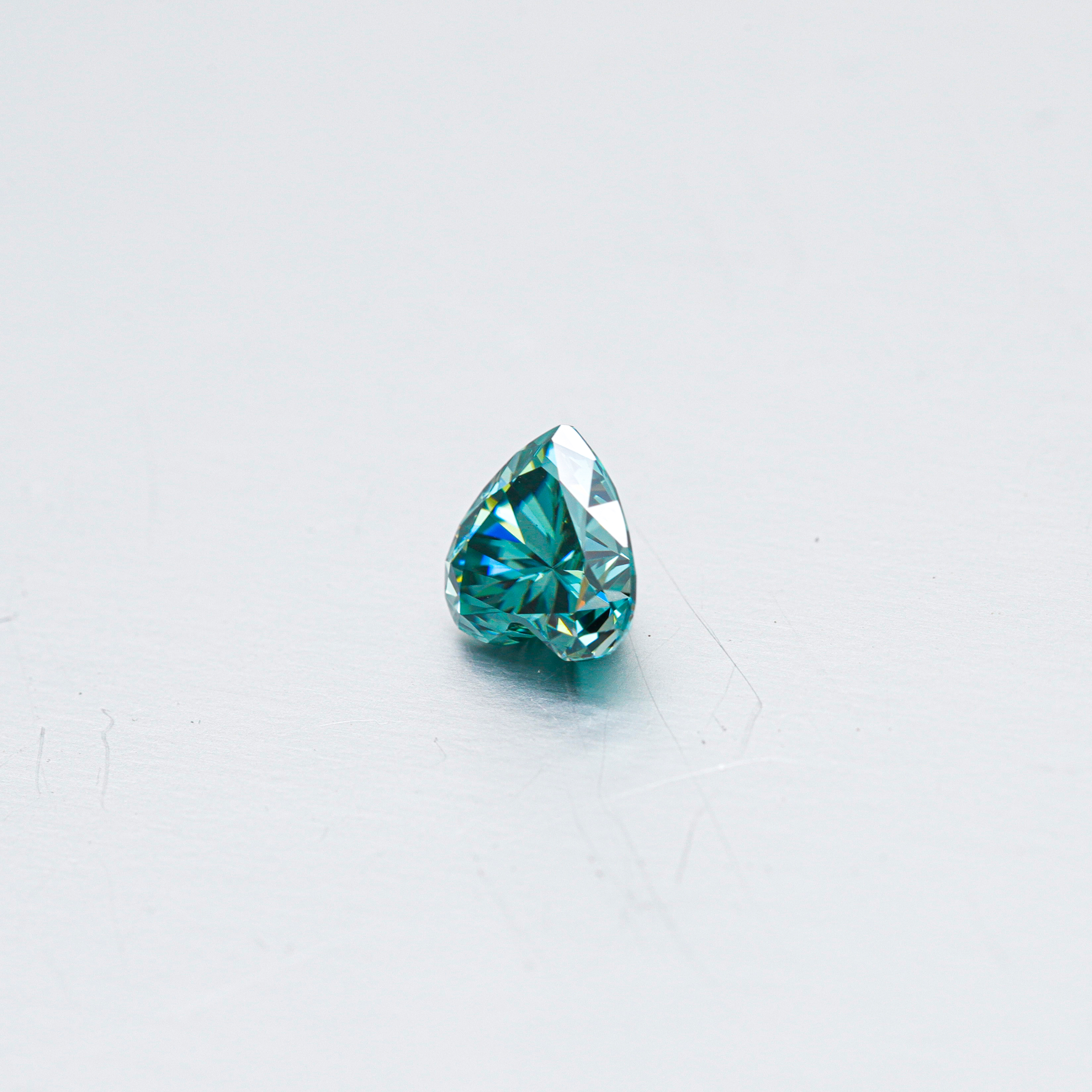 Moissanite VVS coupe coeur vert de haute qualité pour la fabrication de bijoux