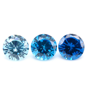 Pierre nue ronde de couleur bleu marine zircon