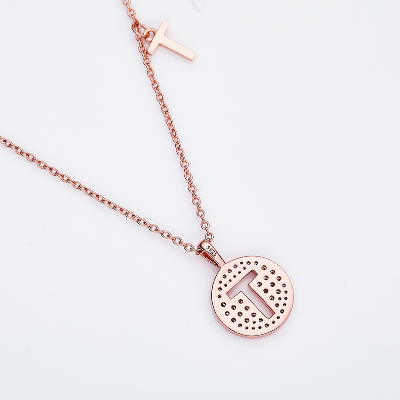 Série alphabétique T Lovely collier en or rose