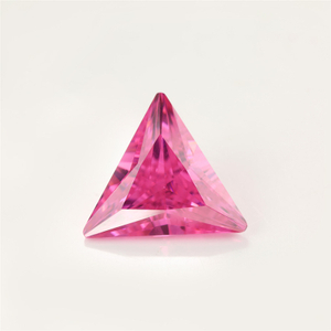 5A Zircone Cubique Triangle Rose Vif pour Bijoux