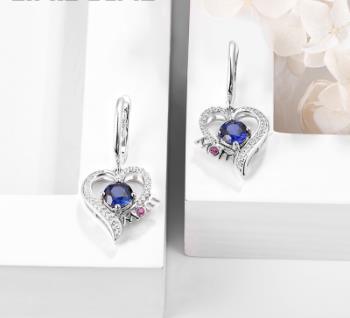 Boucles d'oreilles en saphir 925 en argent sterling matériel femelle exquis saphir en forme de coeur boucles d'oreilles cadeau fête