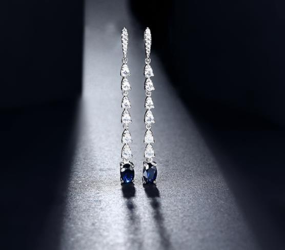 Boucles d'oreilles pendantes longues en argent sterling Bijoux de conception originale Style simple