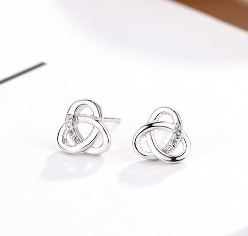 Boucles d'oreilles mignonnes pour femmes plaquées en argent sterling 925