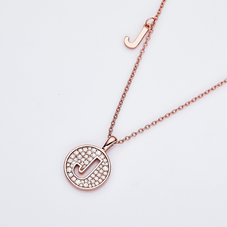 Série alphabétique J Lovely collier en or rose