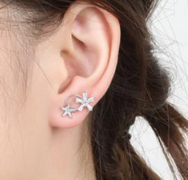 Boucles d'oreilles mignonnes plaquées or en argent sterling 925 avec fleur de vigne