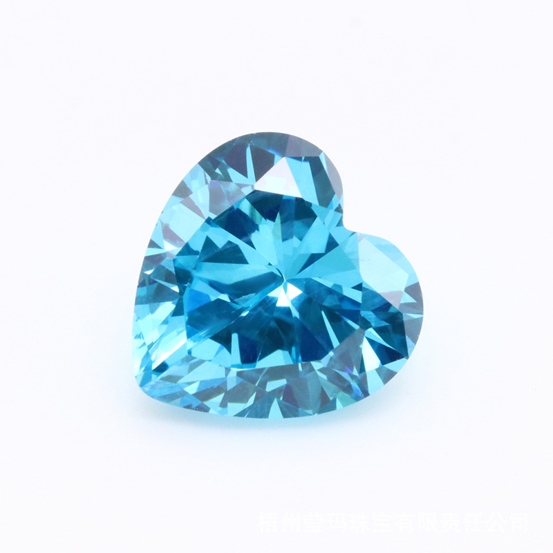 Usine de gros 3A Blue Heart Cut Cubic Zirconia